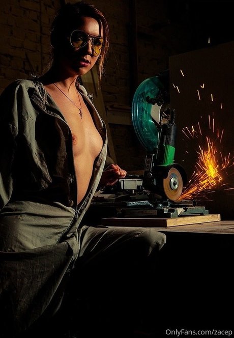 Anastasia Trepleff sexy actress pics