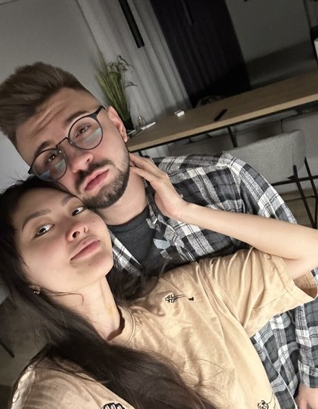 FancyV star adult photos