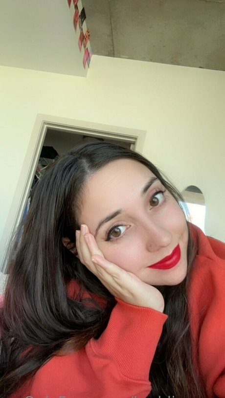 baddie raye model pretty img