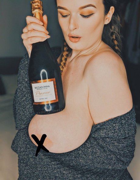 darcyjames pretty pornstar pictures