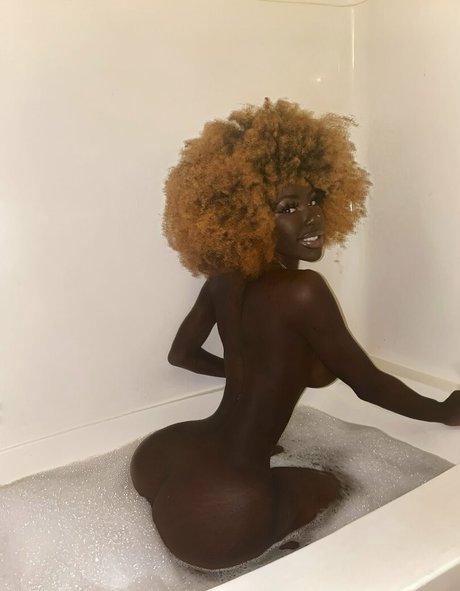 Lazelle Doll perfect pornstar archive