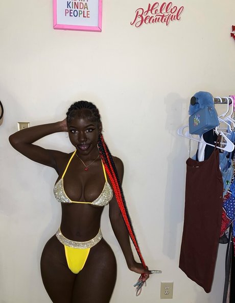 Lazelle Doll actress pics