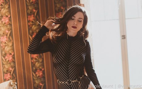 Nicole Vaunt model beautiful photo