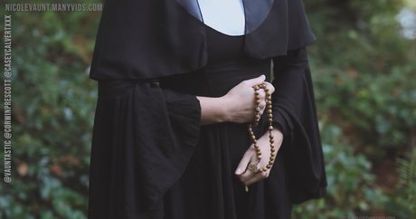 Nicole Vaunt erotic star photos