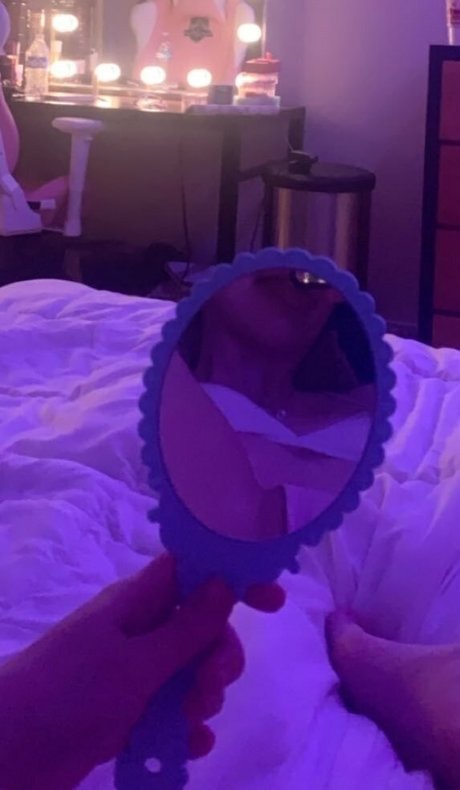 mabel may model naked galleries