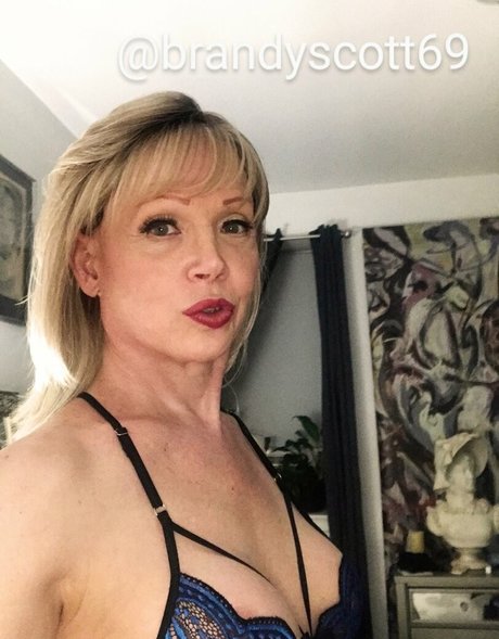 Brandy Scott perfect star photo