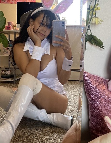 ASMR Aspen naked actress pics