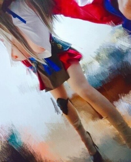 heisarah94 naked pornstar img