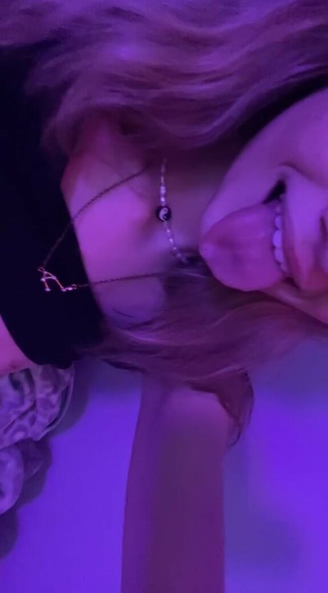 slankemow naked model archive