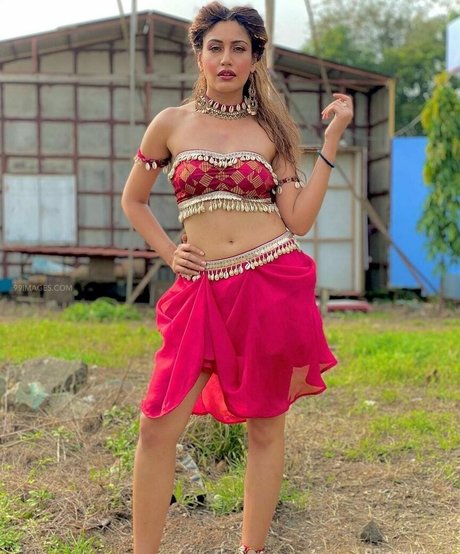 Surbhi Chandna xxx star photos