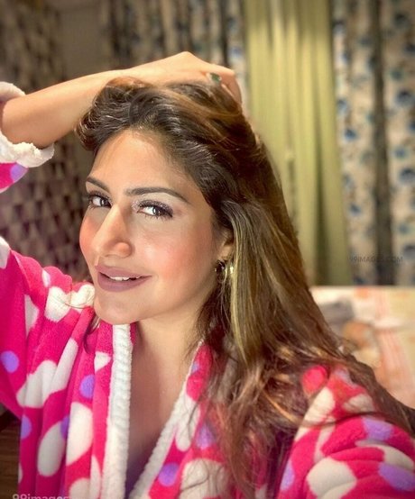 Surbhi Chandna model pornographic images