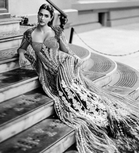 Kriti Sanon porn model img