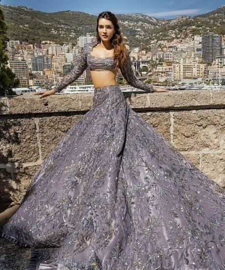 Kriti Sanon porn star images