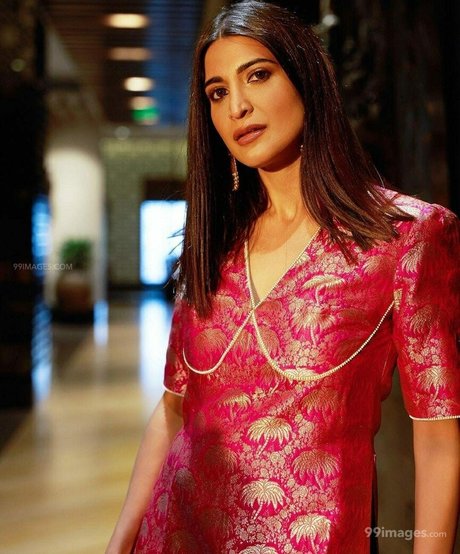 Aahana Kumra high quality model photos