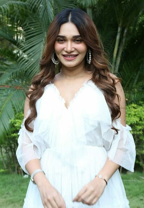 Jenifer Emmanuel beautiful model galleries