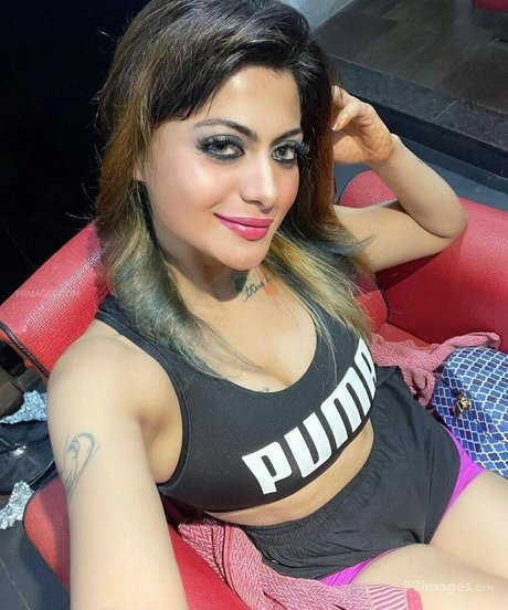 wide onlyfans hot naked img