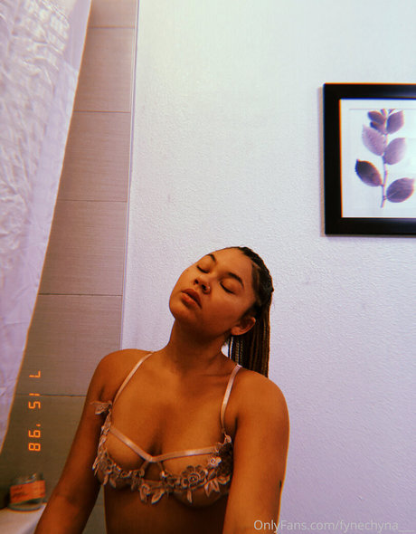 Fine Chyna model hot pictures