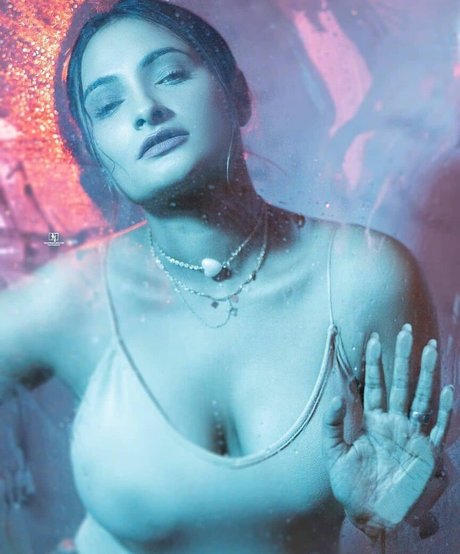 Desi NRI top actress pictures