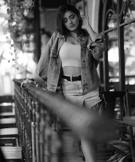 Ketika Sharma model erotic pictures