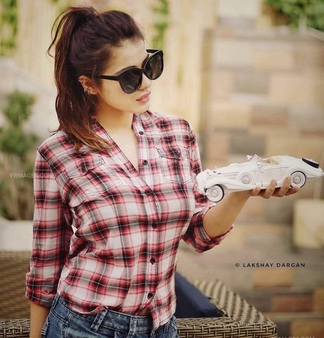 Ketika Sharma adult star pictures