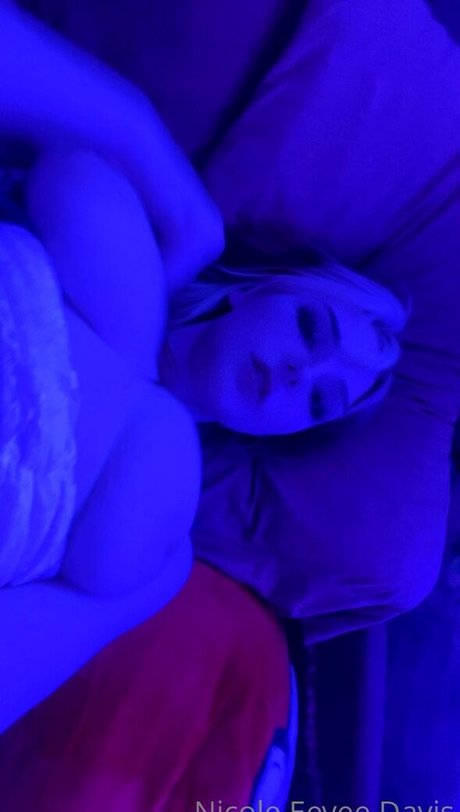 Eevee Nicole Davis star nice image