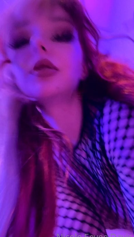 Eevee Nicole Davis pornstar perfect galleries