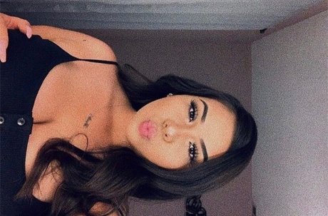 hEdiorHer erotic pornstar archive