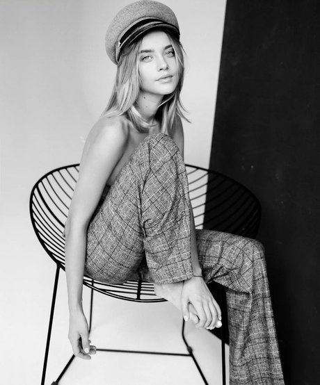 Maria Myskova naked pornstar photo