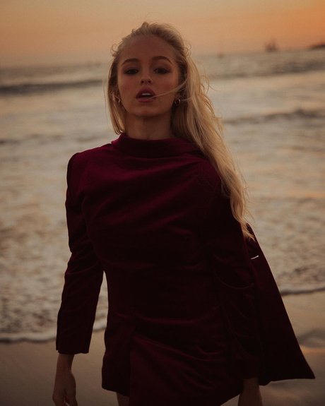 Julia Tychoniewicz pornstar hot pics