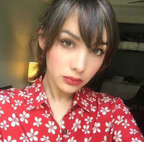 Hannah Marks perfect actress image