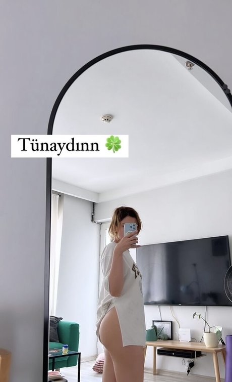 buseeylmz97 pretty model picture