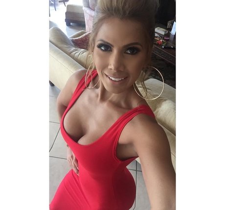 Ana Lucia Vega pretty star pics