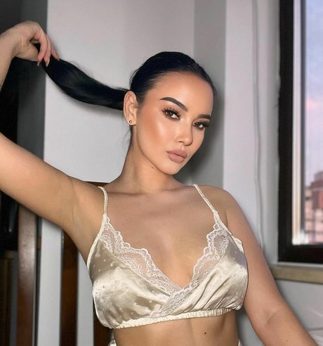 alina03m nudes model photo