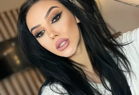 alina03m sex actress pic