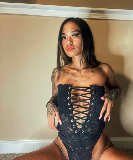 Grace Jay Hunt model porn gallery