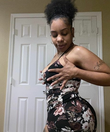 AmberTamar porn model pictures