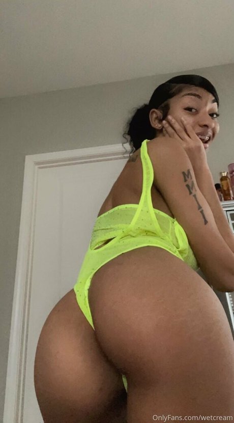 Wetcream pornographic star picture