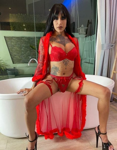 Legacy Mess pornstar sex img