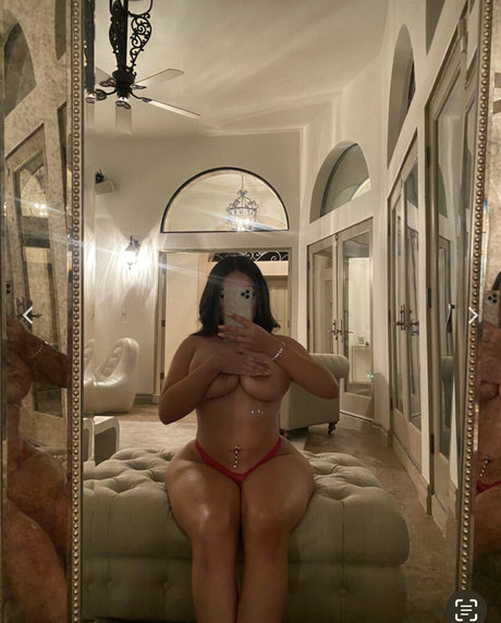 notubabyy exclusive model galleries