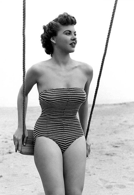 Madeline Castle high quality pornstar photo