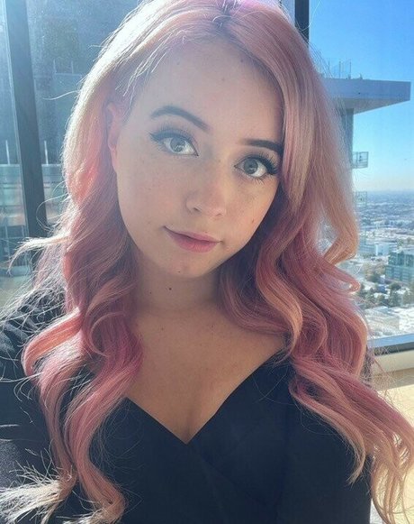 Berrycrepe pornographic star photo