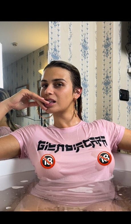 Giorgia Capa star erotic archive