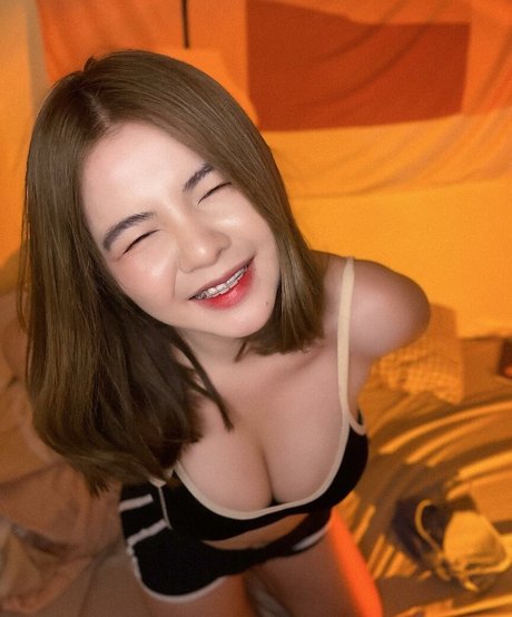 Little Felicity art actress pictures