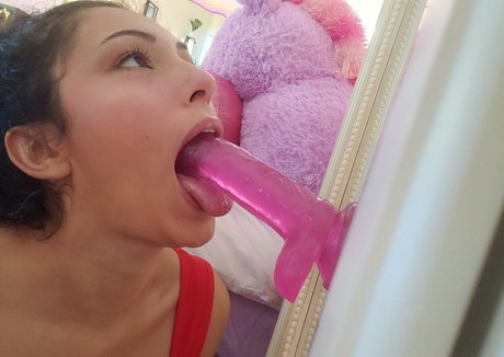 ItsPinkie pretty actress images