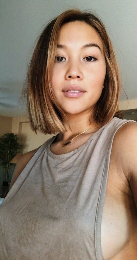 meeshmo free pornstar pic