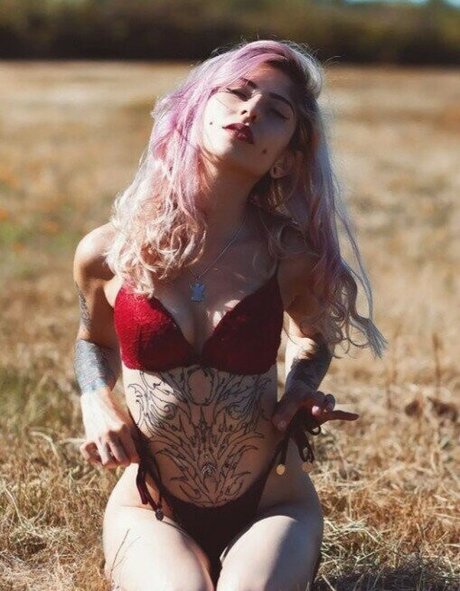 ciiraiya zarela model perfect pics