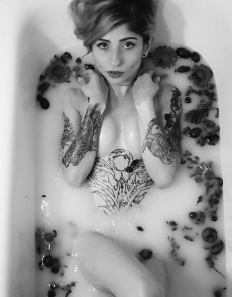 ciiraiya zarela model free picture