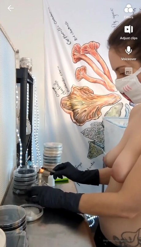 Shroomy Baby pornstar xxx gallery