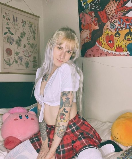 Blu3Dr3am69 model pretty gallery