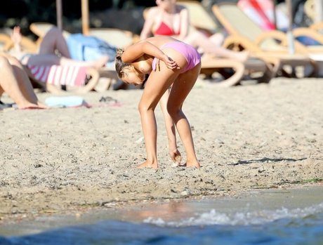 Amelia Windsor pornstar hot photo